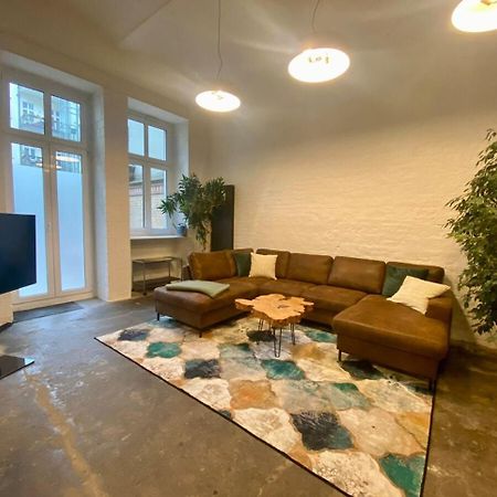 Central Studio In 5 Minutes To Alexanderplatz Berlin Bagian luar foto
